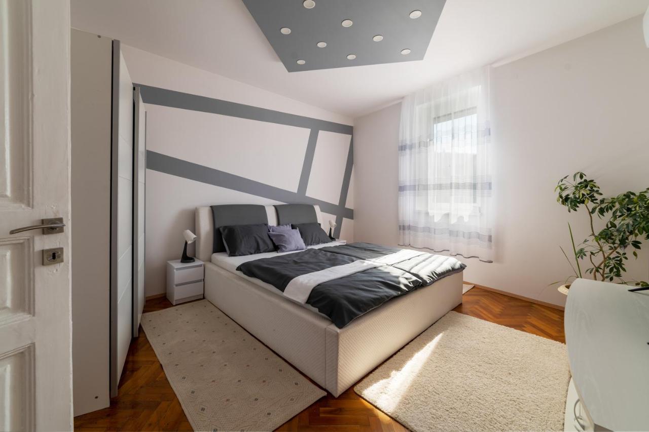 Ro-Land Vendeghaz Daire Miskolc Dış mekan fotoğraf