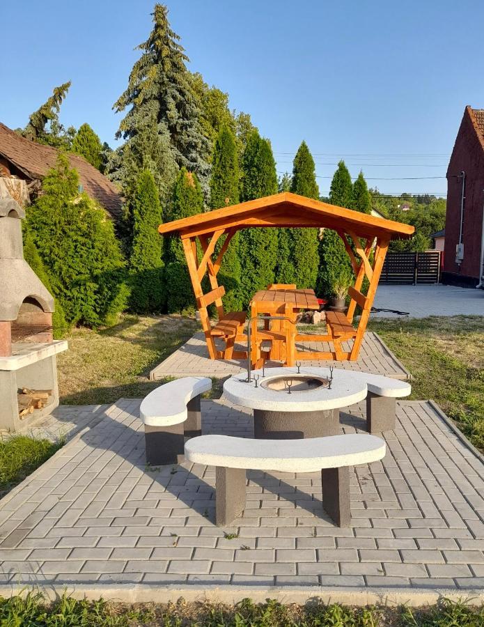 Ro-Land Vendeghaz Daire Miskolc Dış mekan fotoğraf